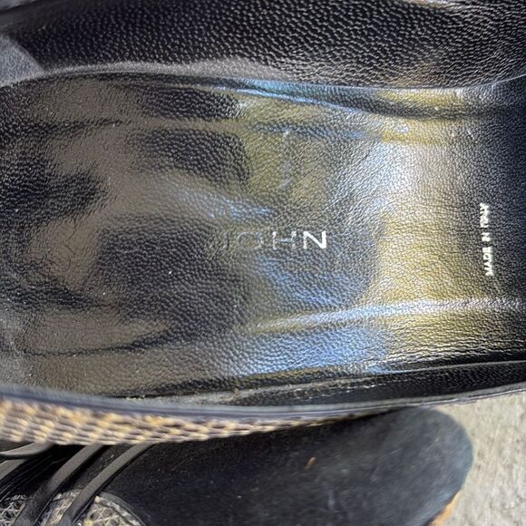 St. John leather n Suede heels - Picture 10 of 10